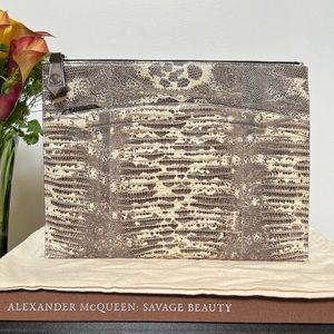 Reed Krakoff Tejus Ribbon Clutch